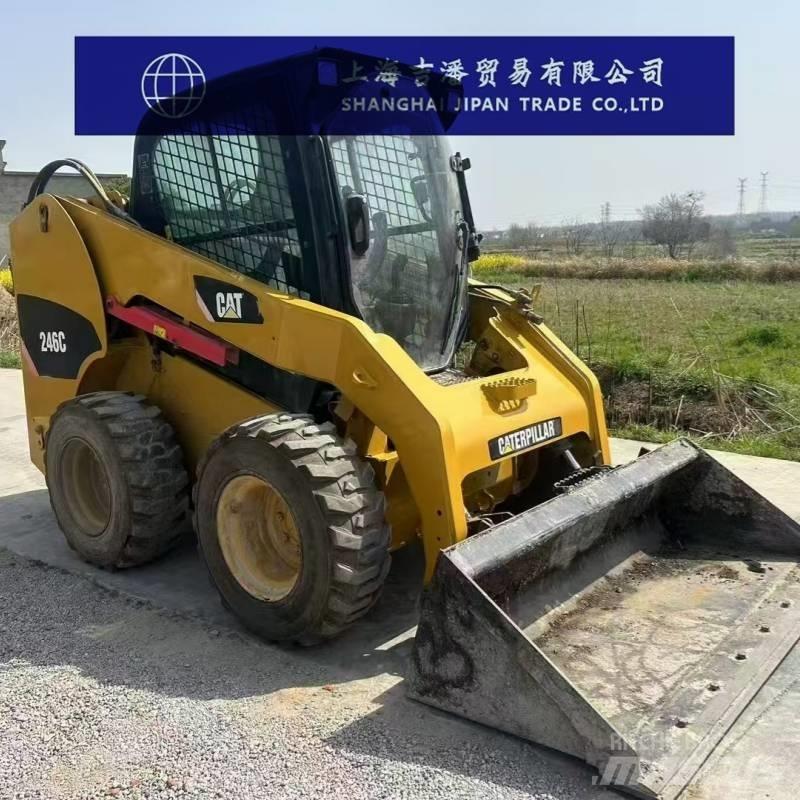 CAT 246 C Smykem řízené nakladače