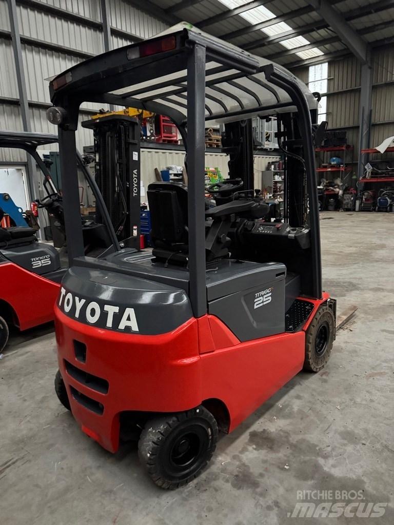 Toyota traiogo 25 Akumulátorové vozíky
