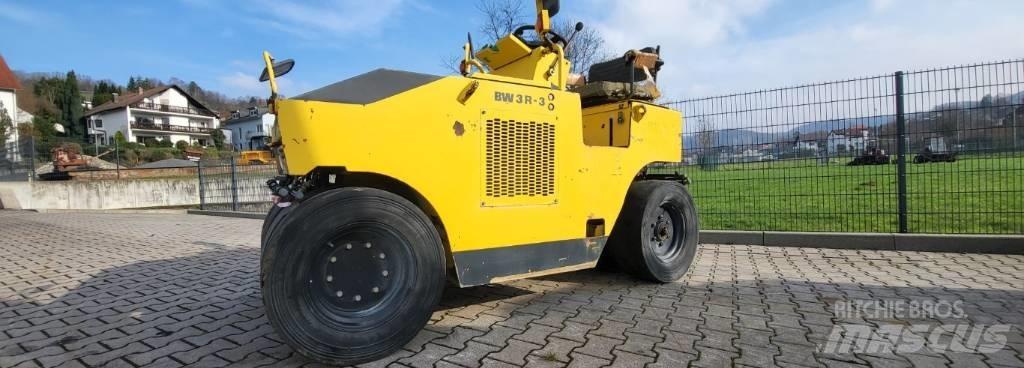 Bomag BW 3R-3 Pneumatikové válce