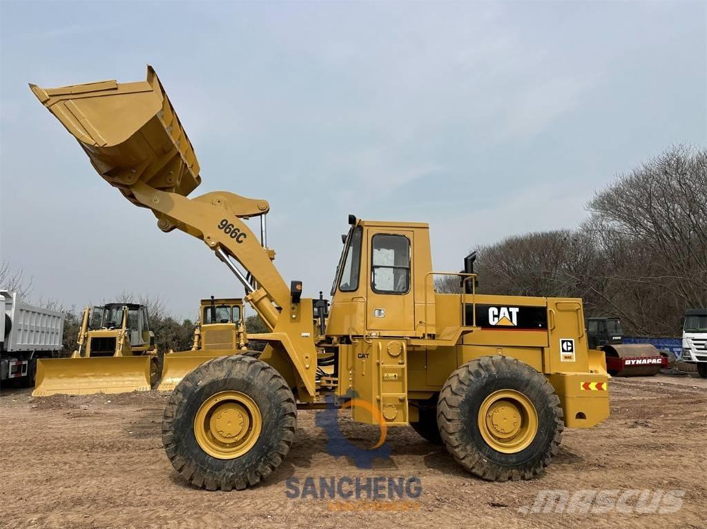 CAT 966 C Kolové nakladače