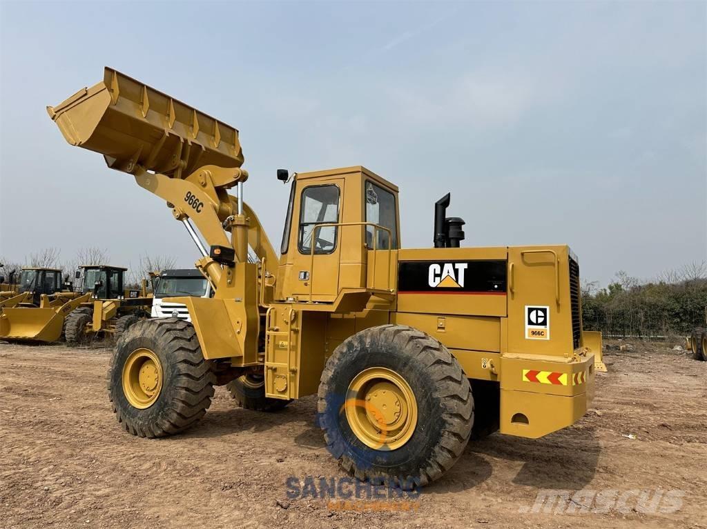 CAT 966 C Kolové nakladače