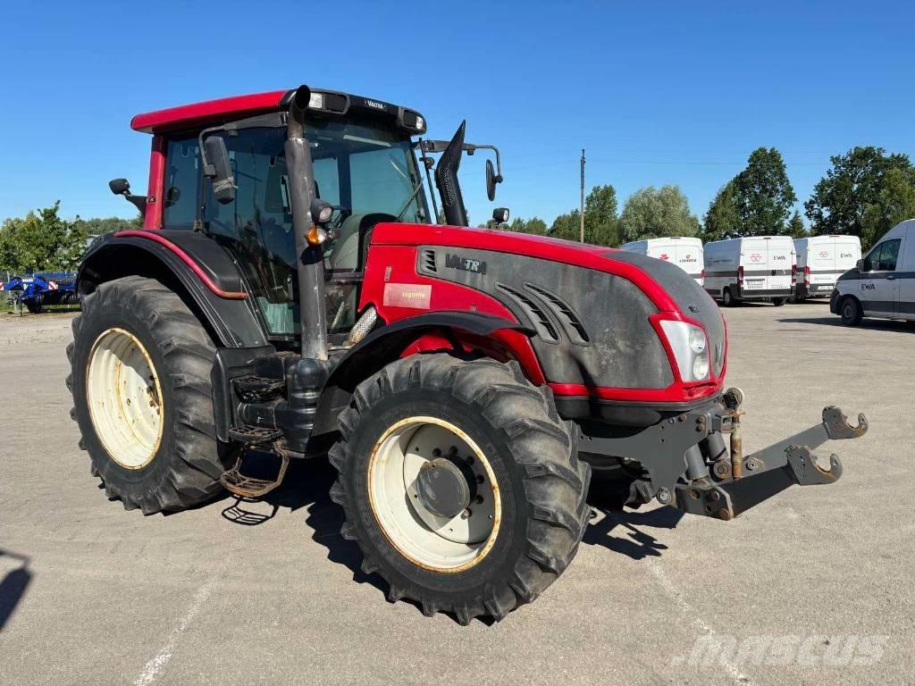 Valtra T 193 Traktory
