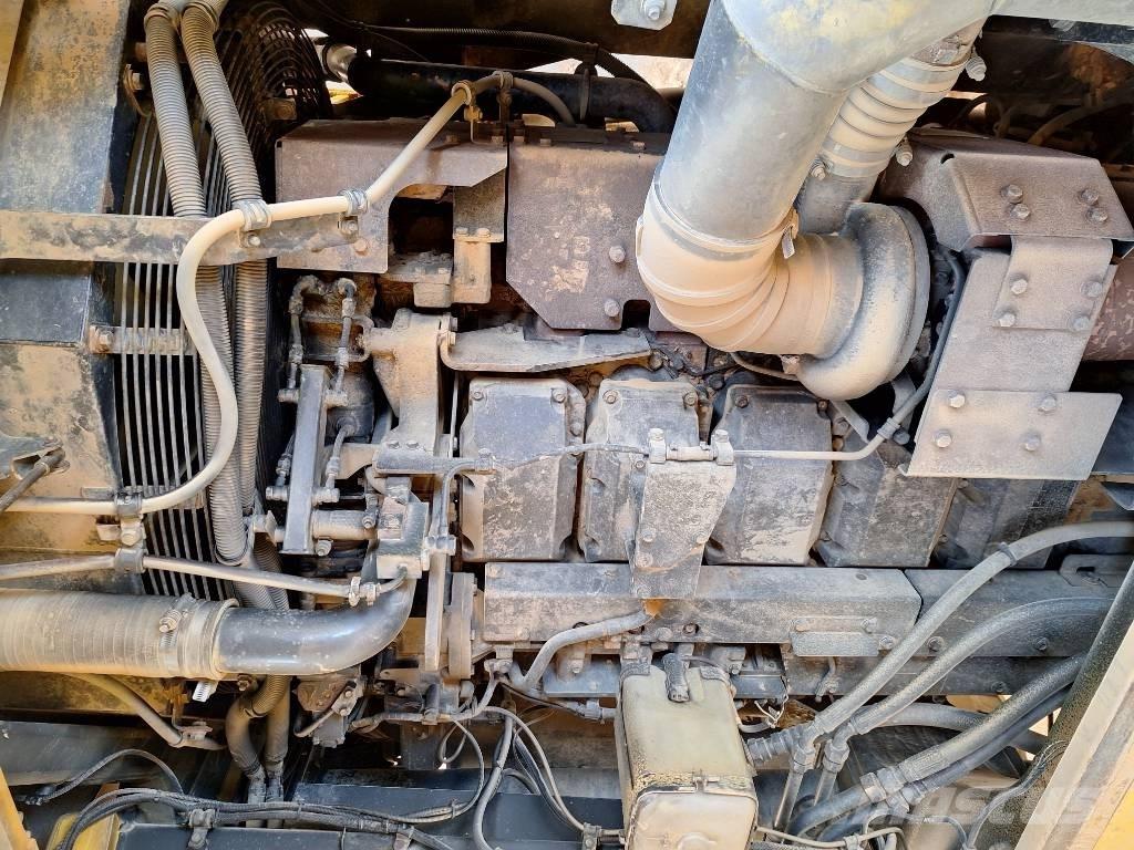Komatsu HD605-7EO Pevné dempry