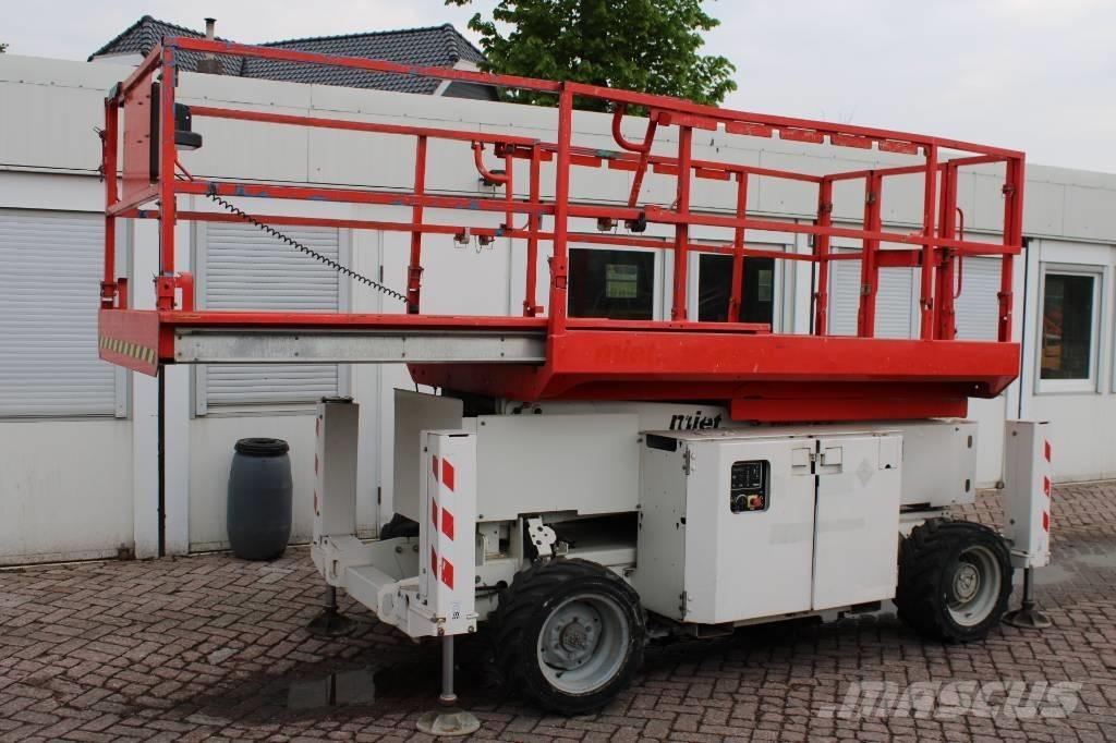 Genie GS 2669 Nůžková zvedací plošina