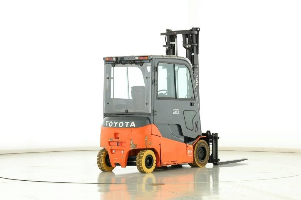 Toyota 8 FBMT 30 Akumulátorové vozíky