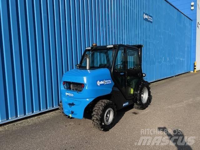 Manitou MC25-4 Teleskopické manipulátory