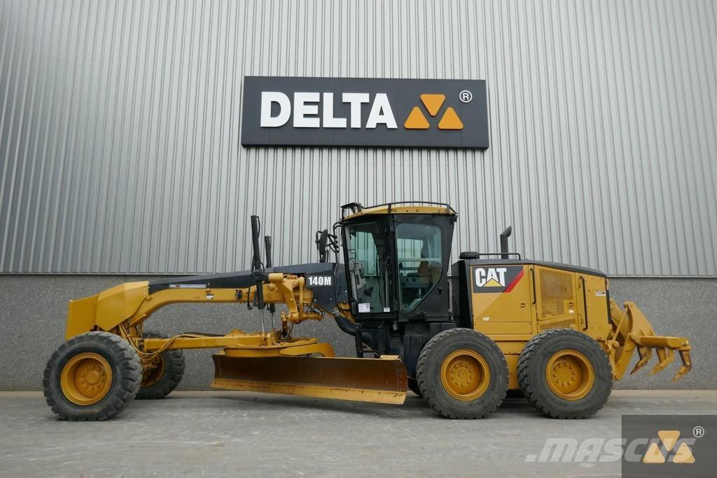 CAT 140M Grejdry
