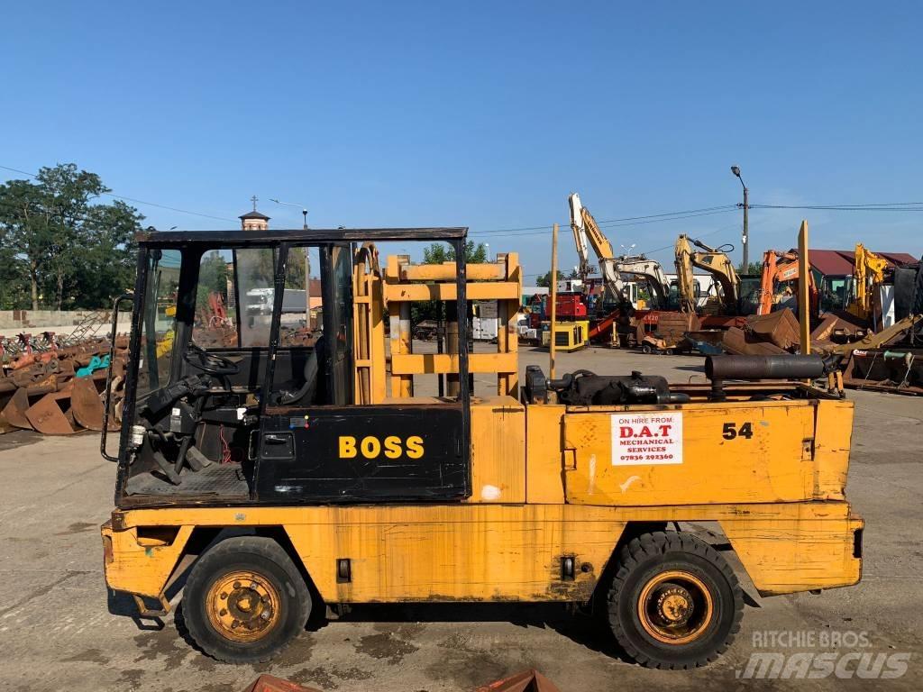 Boss LB546 Vysokozdvižný vozík s bočním ložením