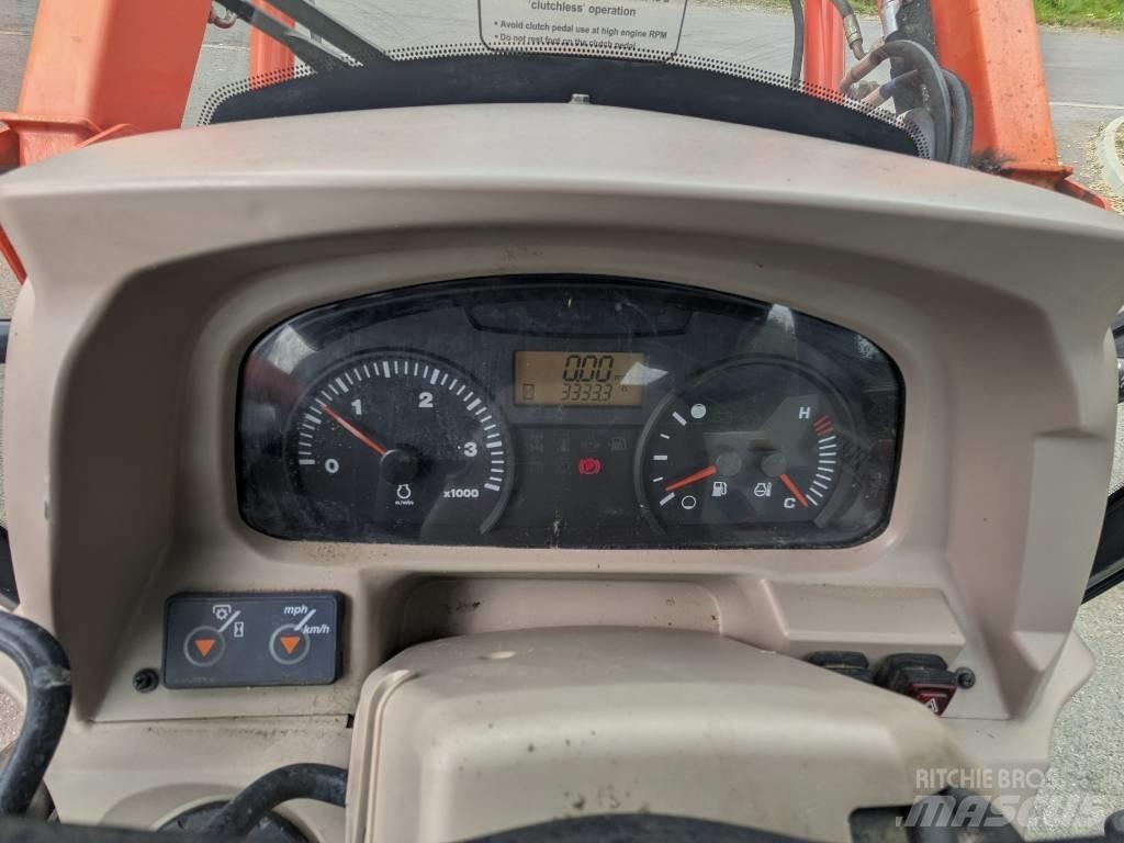 Kubota M 6040 Traktory