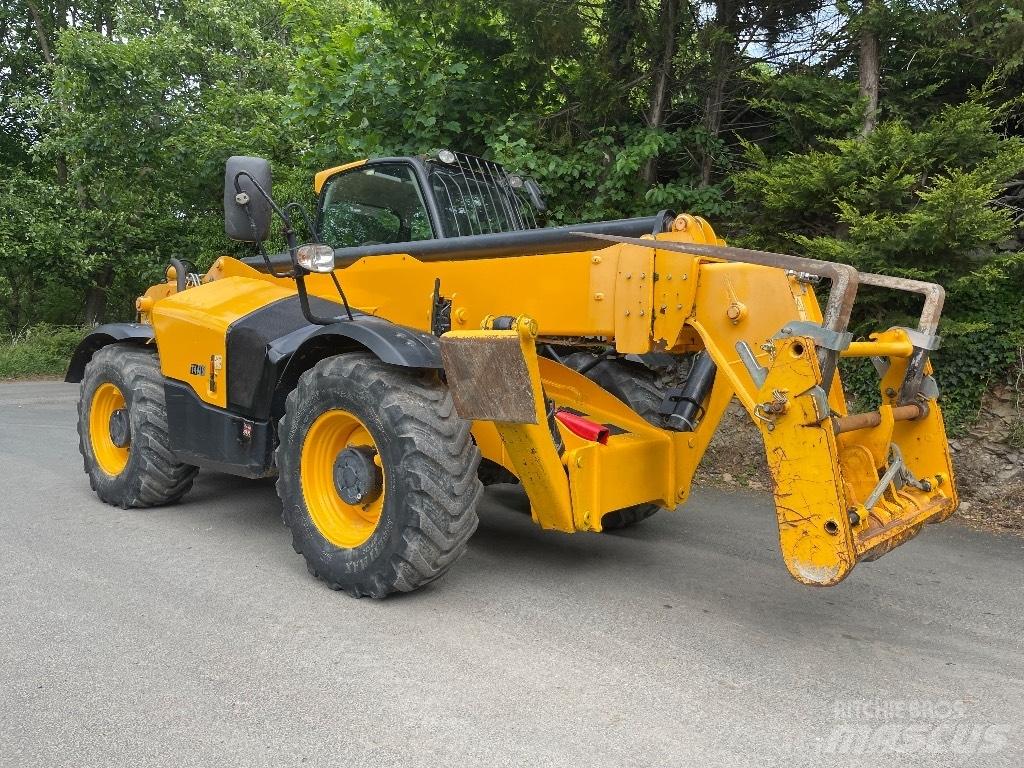 JCB 540-140 Teleskopické manipulátory