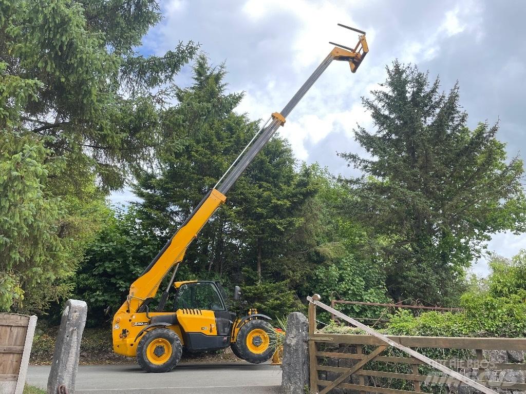 JCB 540-140 Teleskopické manipulátory