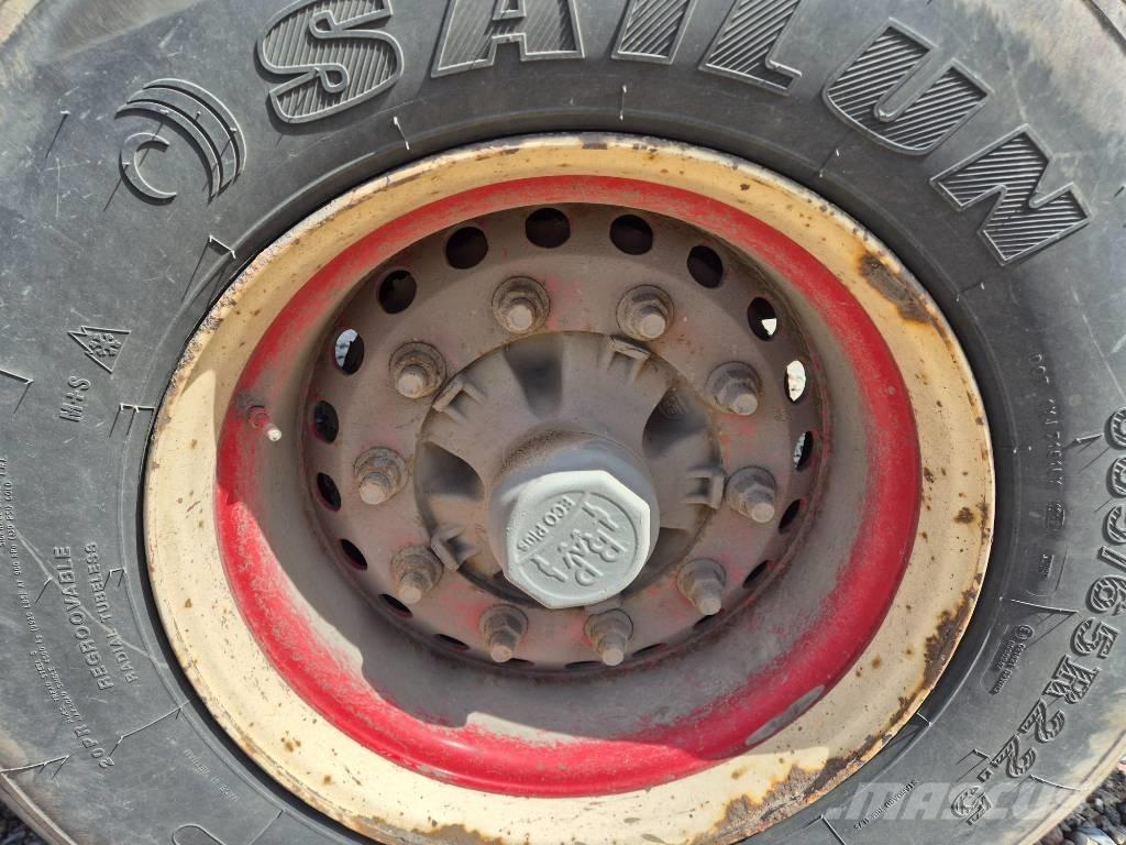 Nopa 3 axle tipper Sklápěcí přívěsy