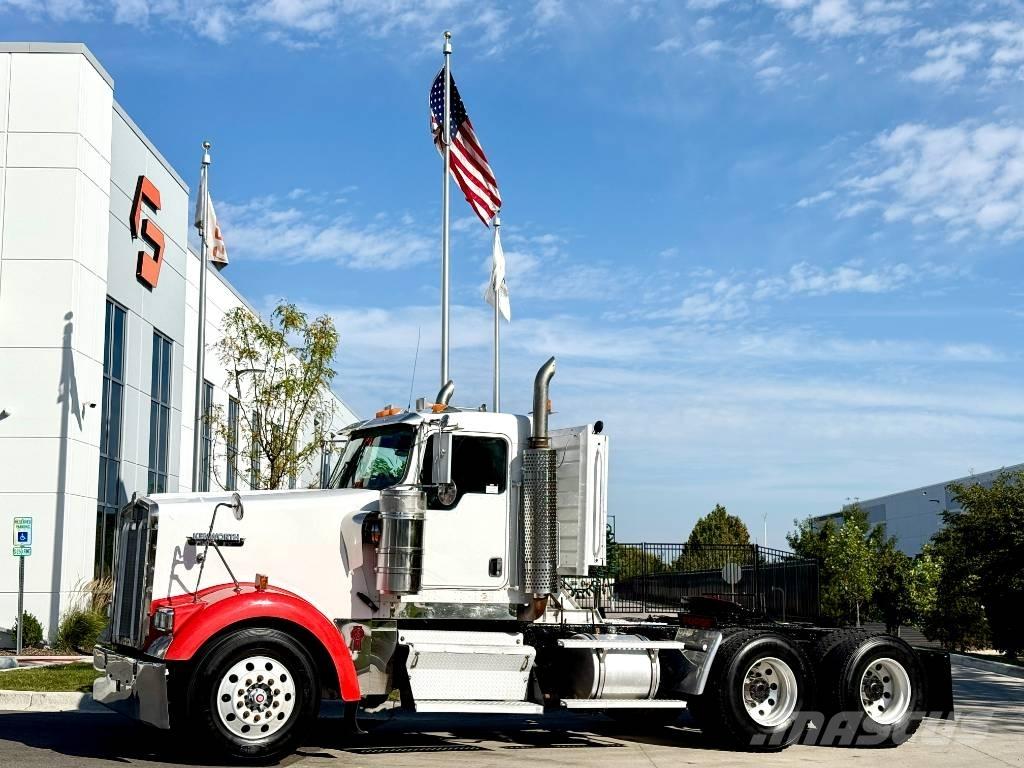 Kenworth W 900 Tahače