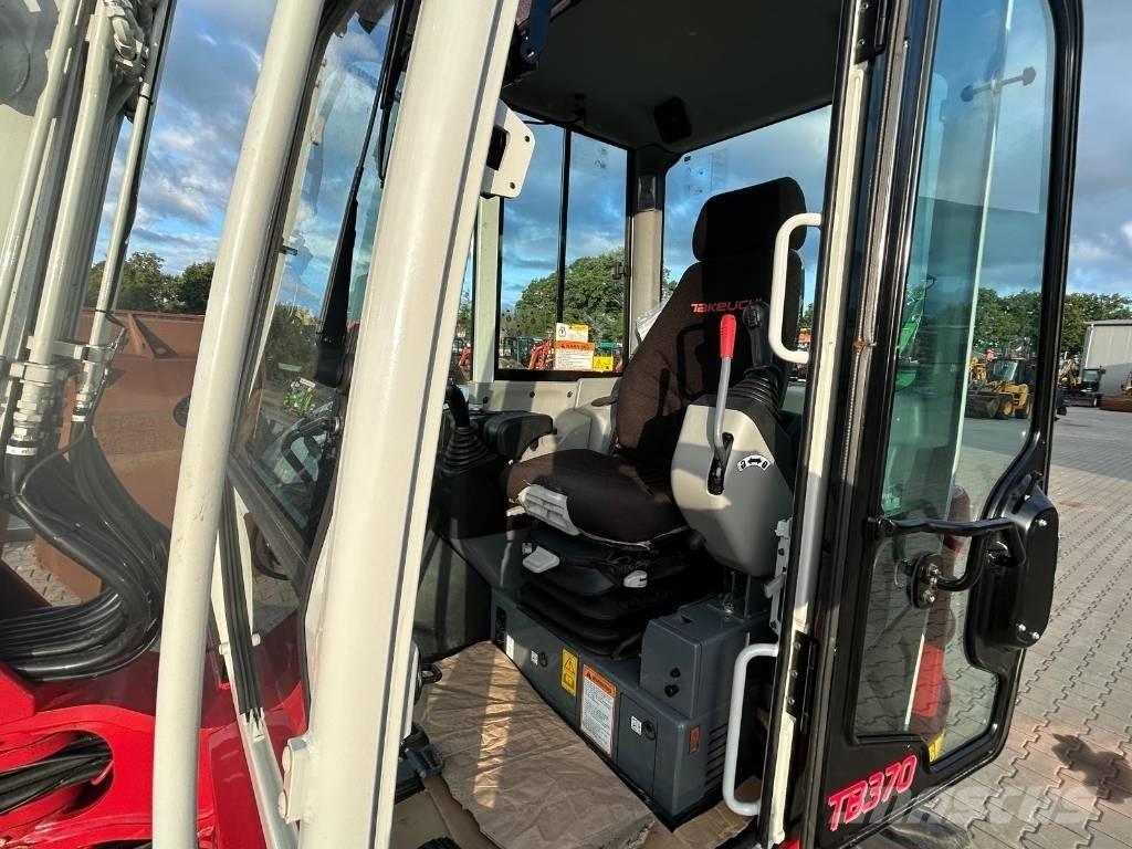 Takeuchi TB 370 V4 Midi rýpadla 7t - 12t
