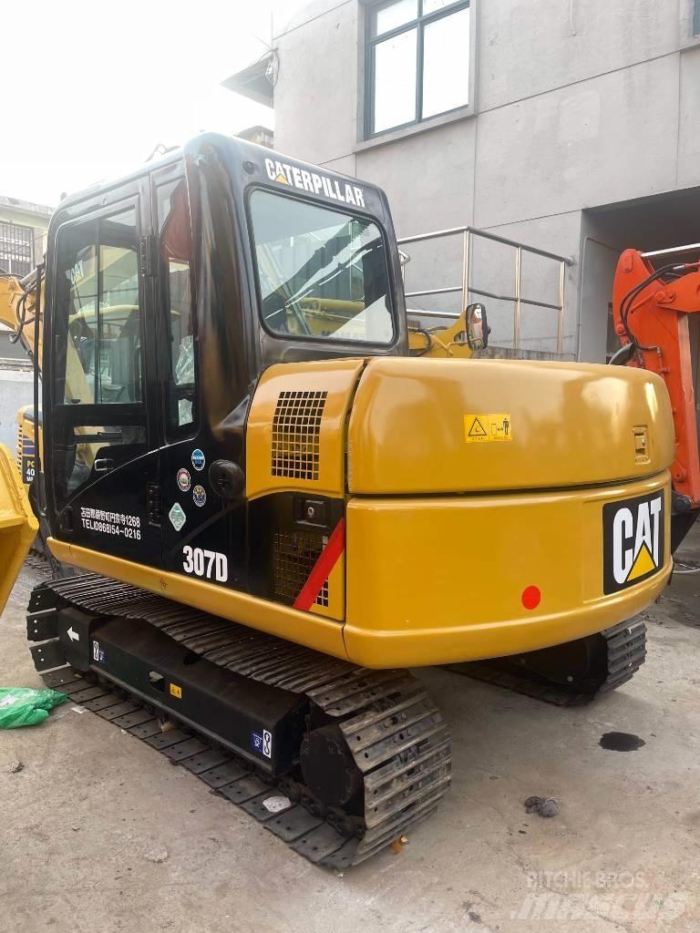 CAT 307 D Mini rýpadla < 7t