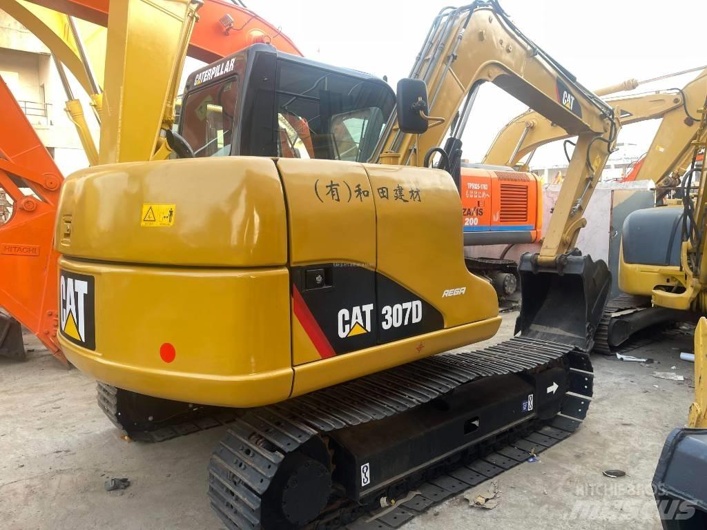 CAT 307 D Mini rýpadla < 7t