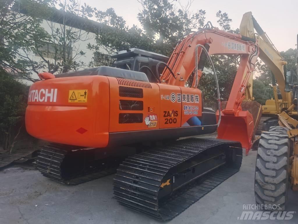 Hitachi ZX 200 Pásová rýpadla