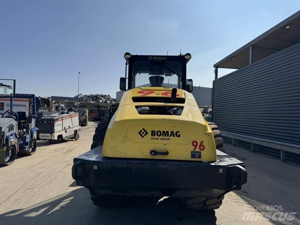 Bomag BW 226 BVC-5 Tahačové válce