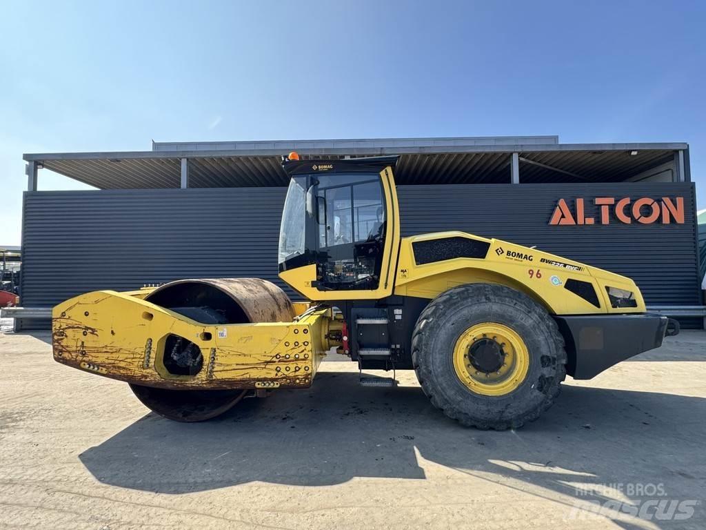 Bomag BW 226 BVC-5 Tahačové válce