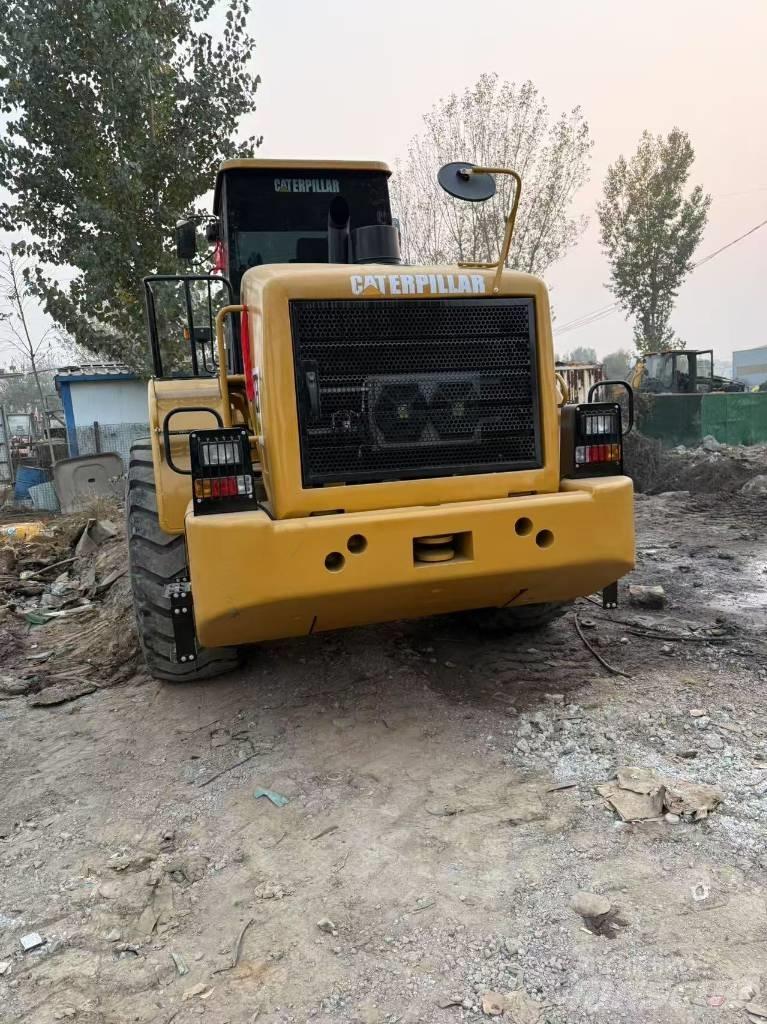 CAT 966 H Kolové nakladače