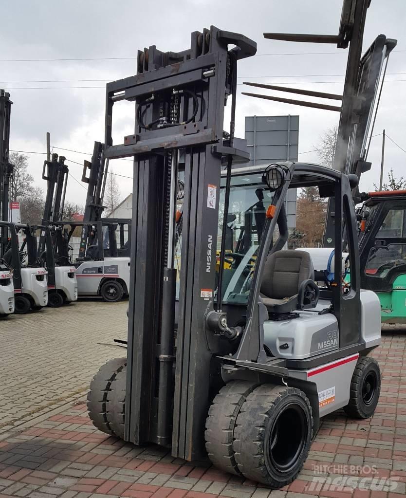 Nissan UGD02A30PQ LPG vozíky