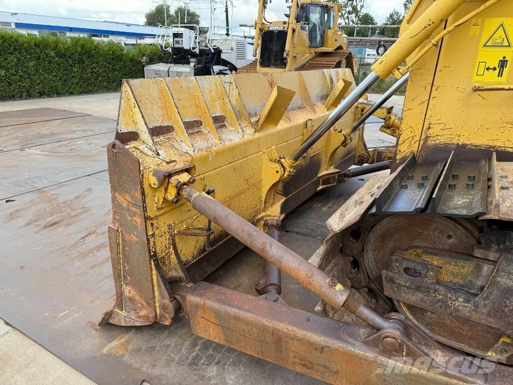 Komatsu D 65 PX-12 Pásové dozery