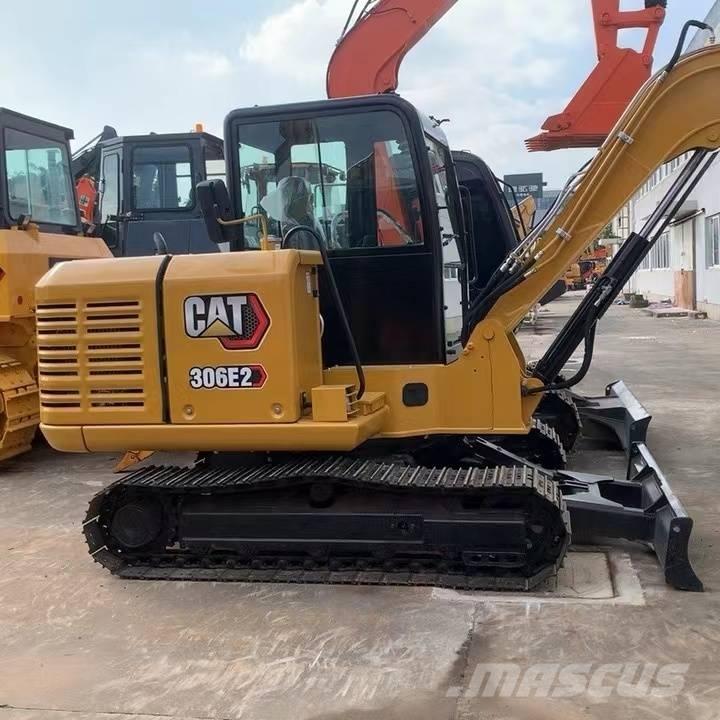 CAT 306E Mini rýpadla < 7t
