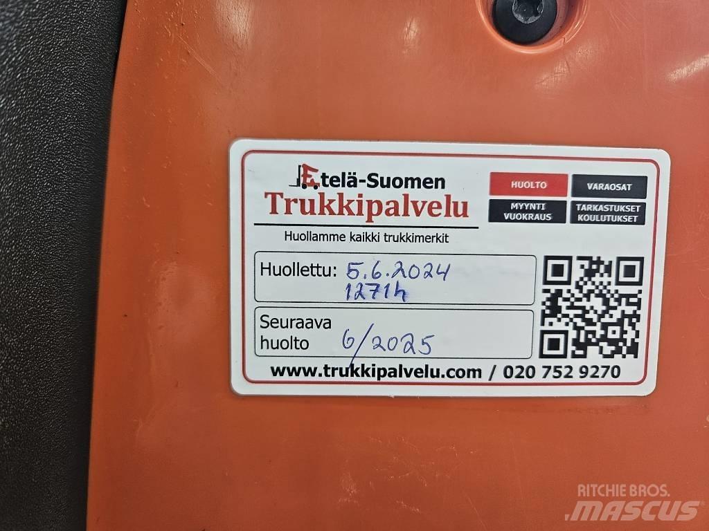 Toyota LWE 200 Nízkozdvižný vozík s plošinou