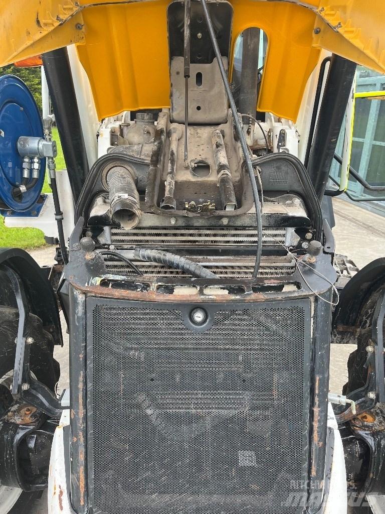 JCB 3CX Rýpadlo-nakladače