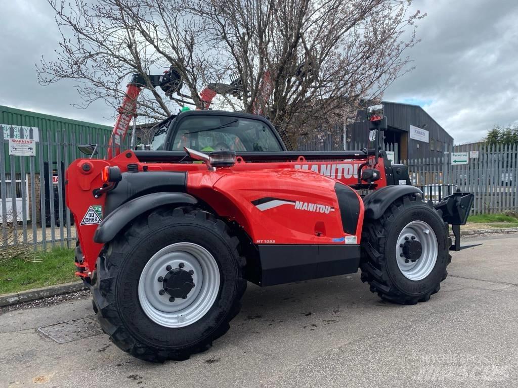 Manitou MT 1033 Teleskopické manipulátory