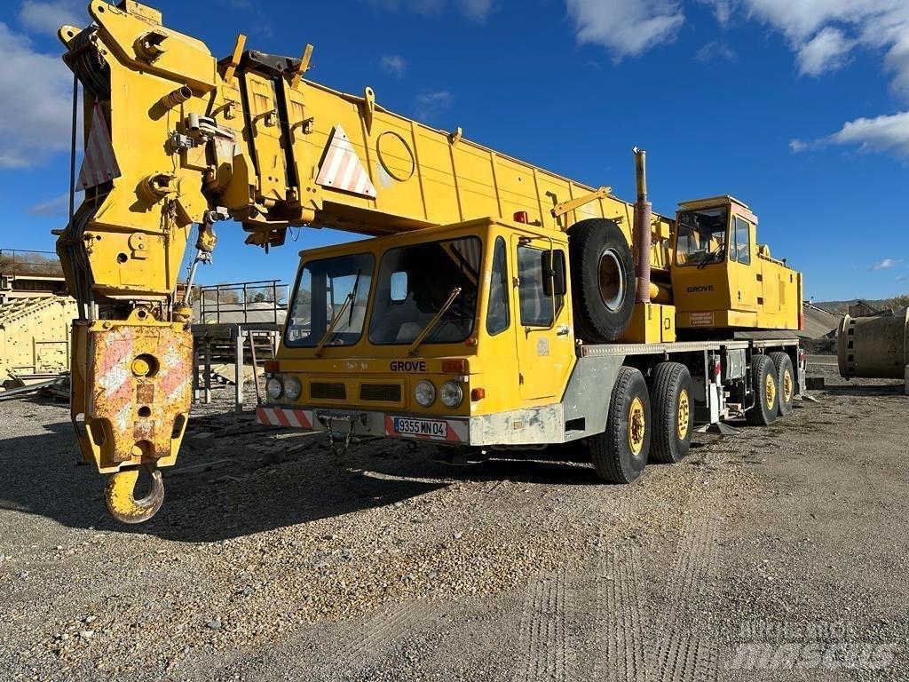 Grove TM 750 E Pásové jeřáby