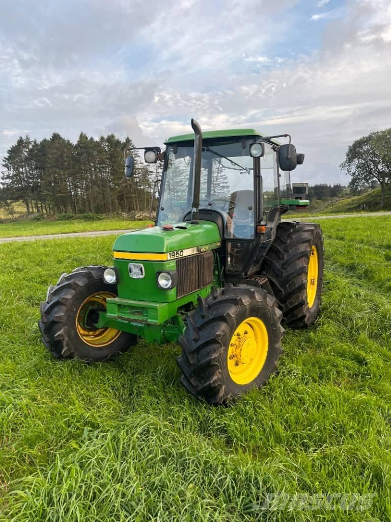 John Deere 1950 Traktory