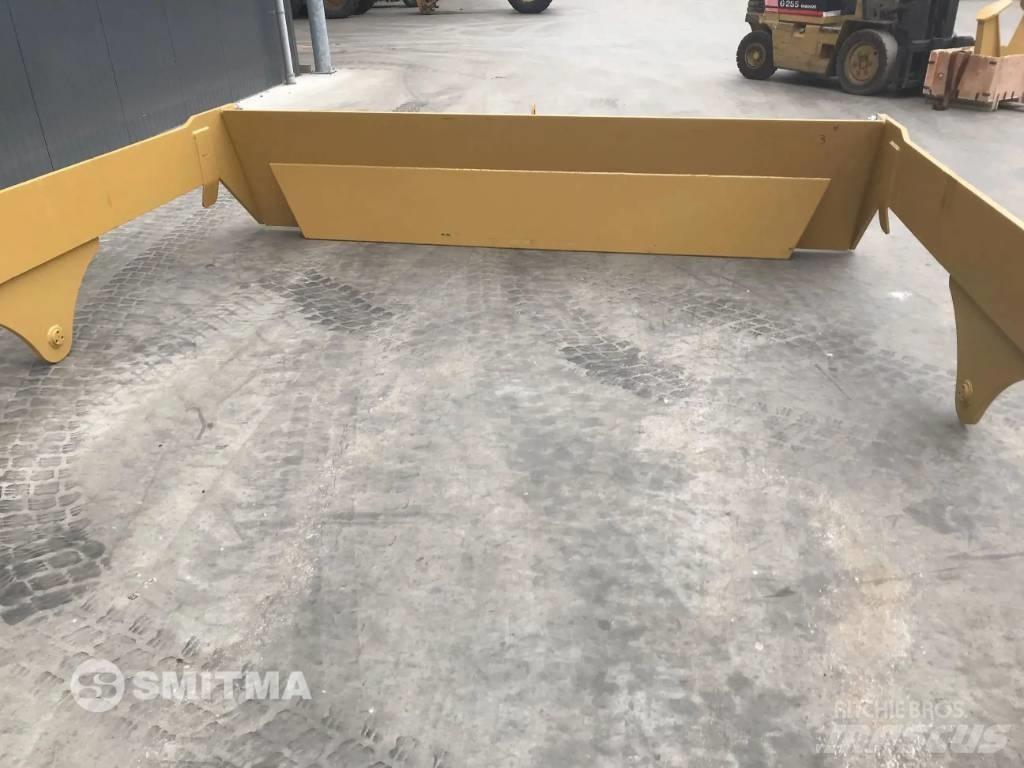 Volvo A40G Zadní dveře