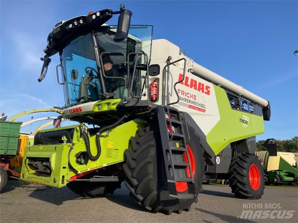 CLAAS Trion 730 Sklízecí mlátičky