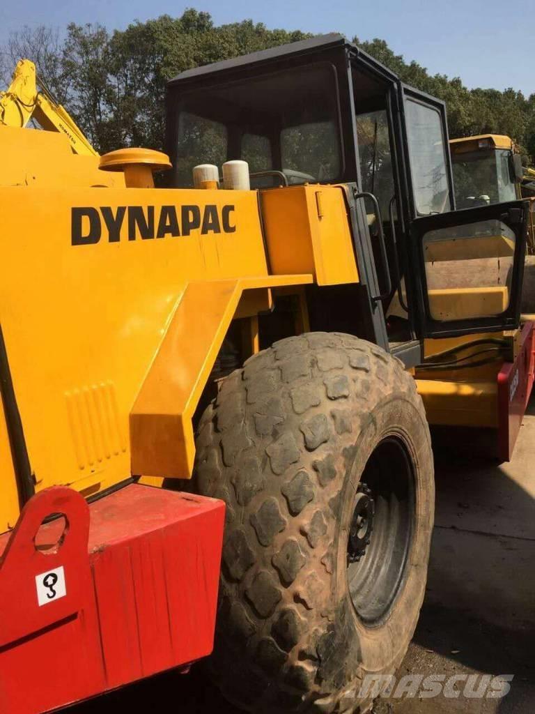 Dynapac CA 25 D Tahačové válce