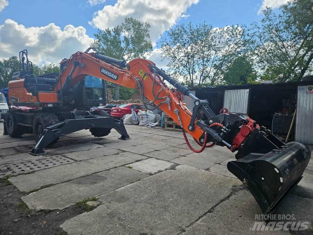 Doosan DX 160 W Kolová rýpadla