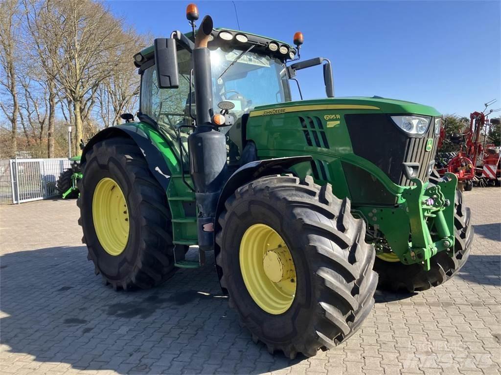 John Deere 6195R Traktory