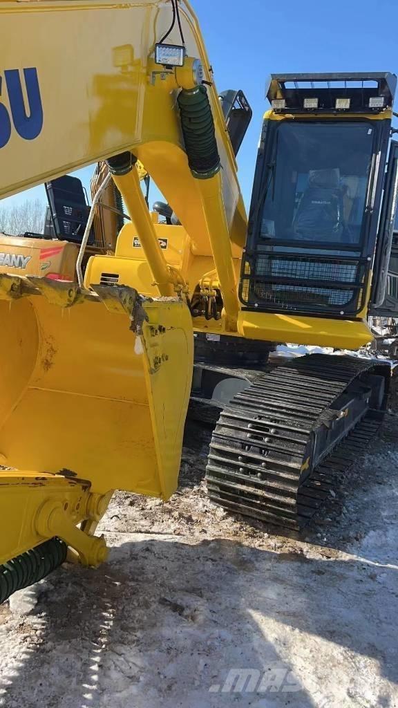 Komatsu PC 220-8 Pásová rýpadla