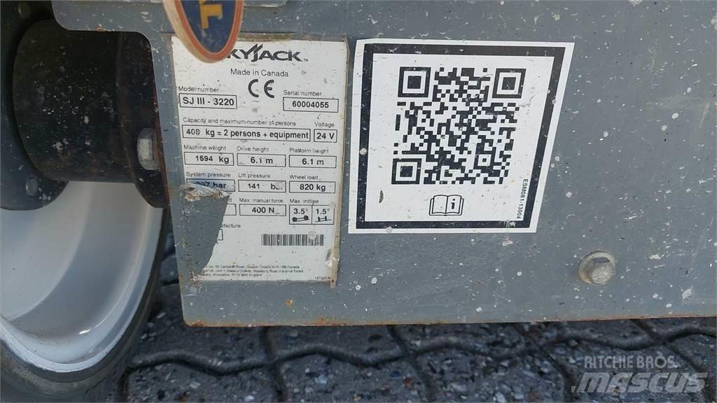 SkyJack SJIII3220 Nůžková zvedací plošina