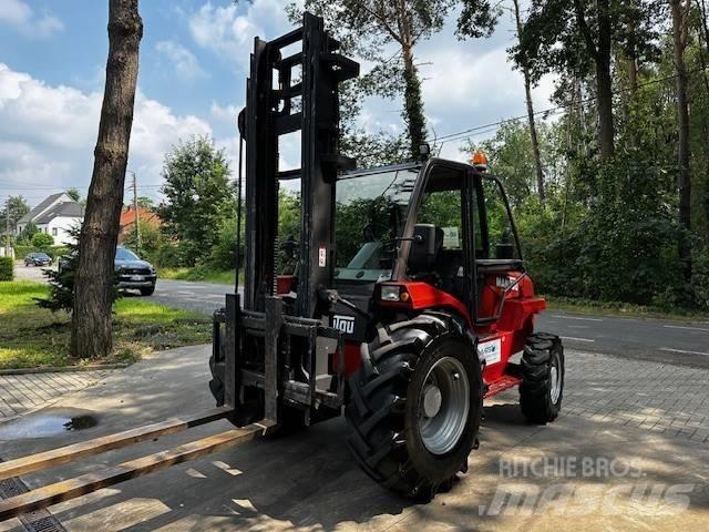 Manitou M 30.4 Terénní vysokozdvižné vozíky