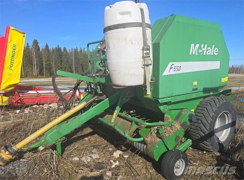 McHale F550 Lis na válcové balíky