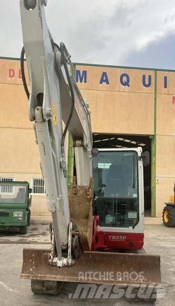 Takeuchi TB 250 Mini rýpadla < 7t