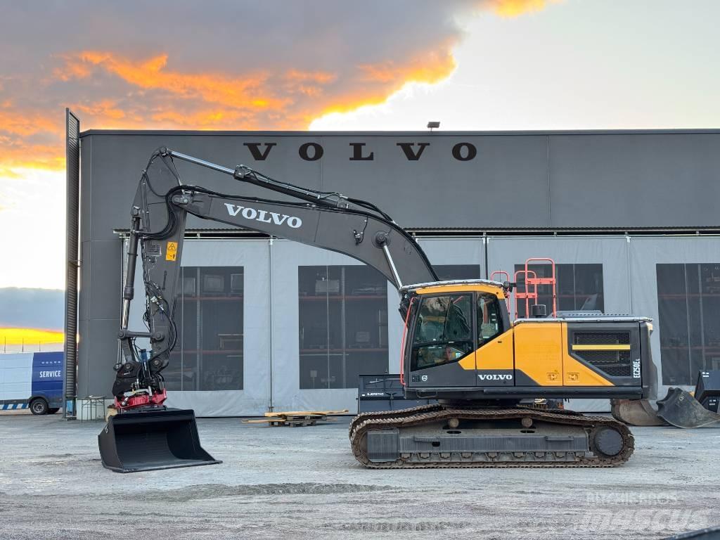 Volvo EC 250 EL Pásová rýpadla