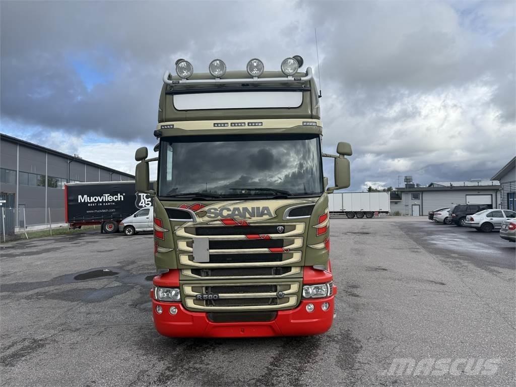 Scania R580 8X2 Skříňová nástavba