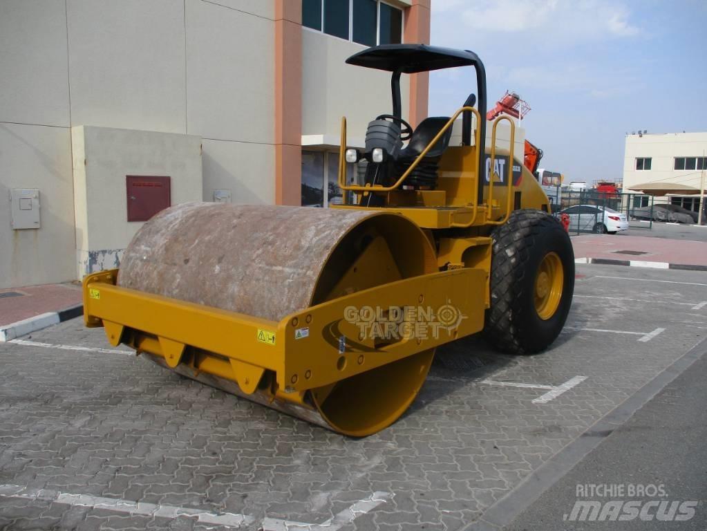 CAT CS 533 E Roller Tahačové válce