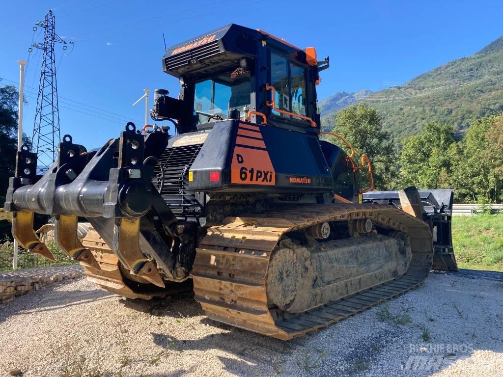 Komatsu D61PXI-24E0 Pásové dozery