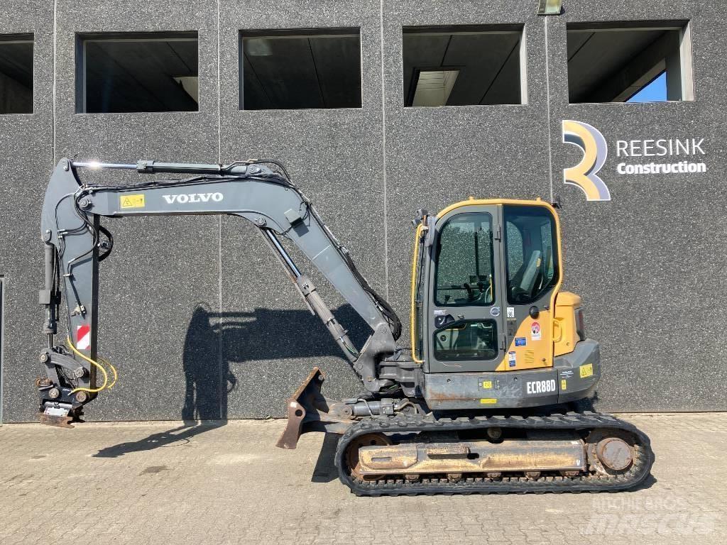 Volvo ECR 88 D Midi rýpadla 7t - 12t
