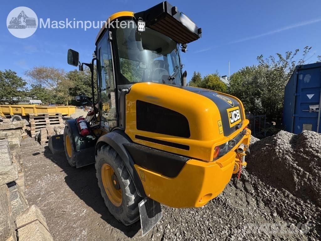 JCB 409 Kolové nakladače