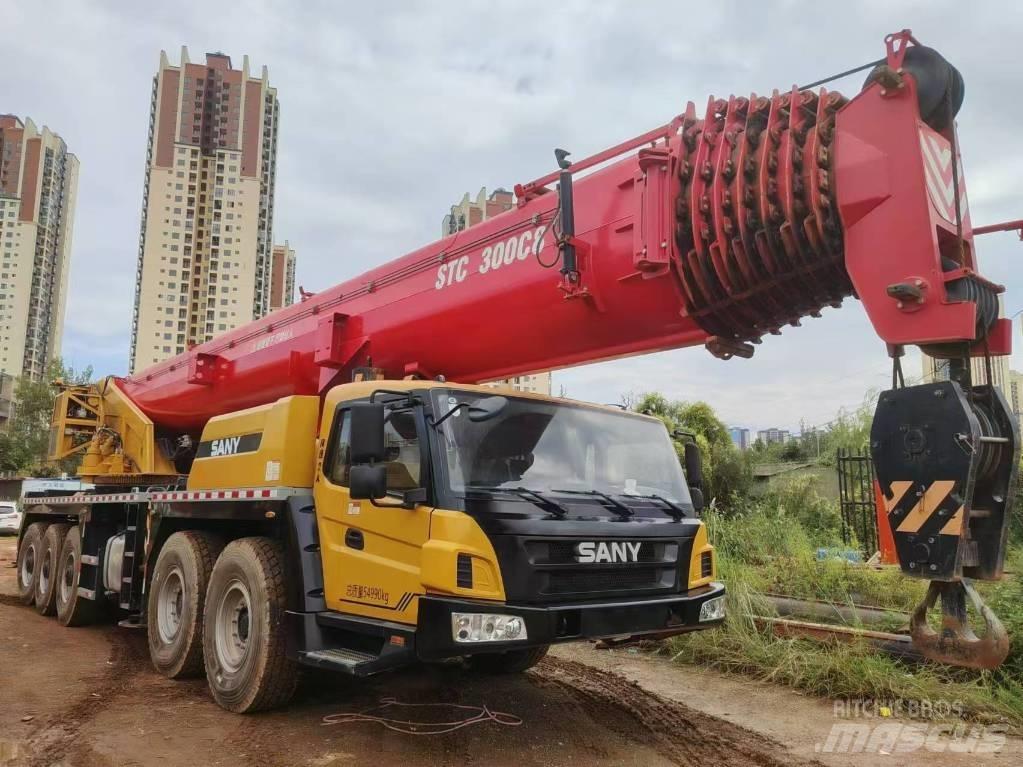 Sany STC1300C8 Univerzální terénní jeřáby