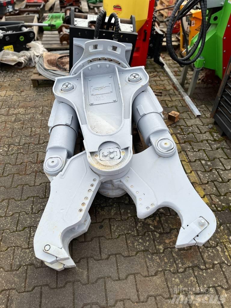 Furukawa V-17M Frézy, nůžky